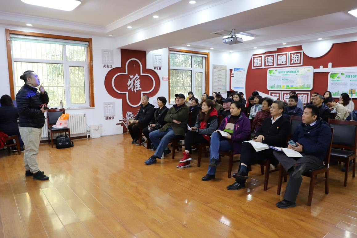 紅色基因融入社區(qū) 文化力量潤澤民心——學(xué)校黨組織開展進(jìn)社區(qū)講黨課與文化藝術(shù)交流活動紀(jì)實(shí)